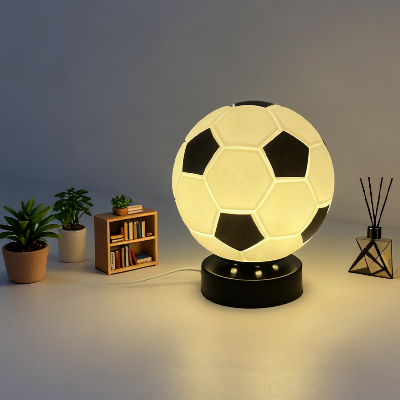 Lighting Decorative - サッカー LED ハイエンドクリエイティブギフトテーブルランプ新年子供ファン男の子女の子誕生日デスクトップ装飾ランプ