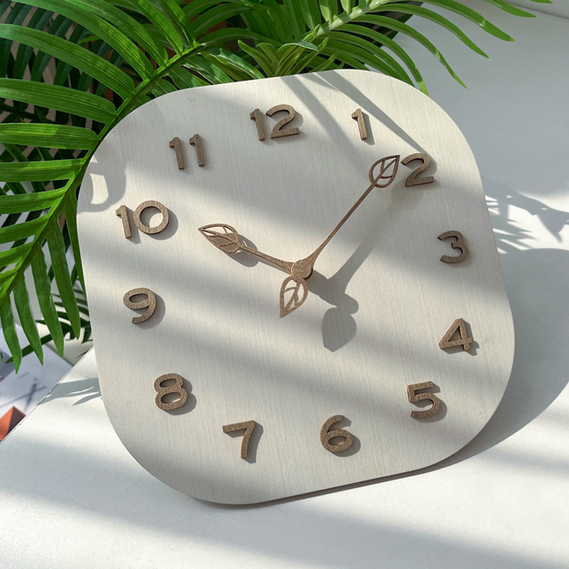 モダンな個性派壁掛け時計 シンプルな正方形 ライトラグジュア - Lighting Home Decor Wall Clocks のレビューと価格