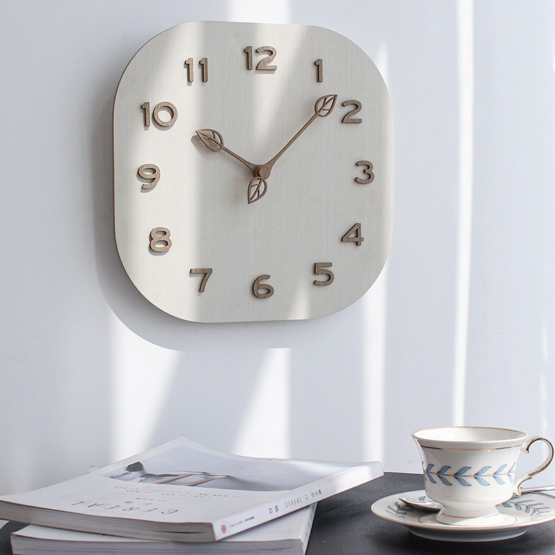 モダンな個性派壁掛け時計 シンプルな正方形 ライトラグジュア - Lighting Home Decor Wall Clocks のレビューと価格